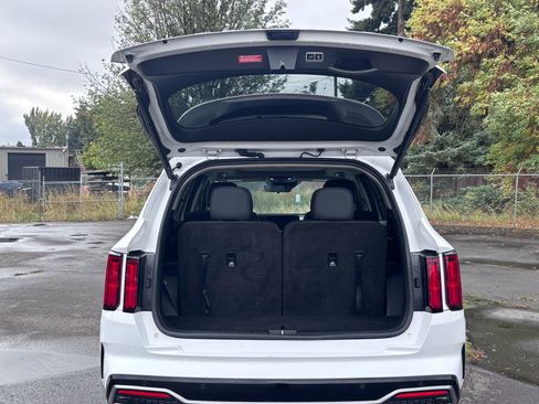 Used 2021 Kia Sorento SX image 9