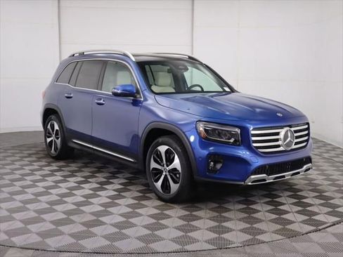 New 2026 Mercedes-Benz GLB 250 image 3