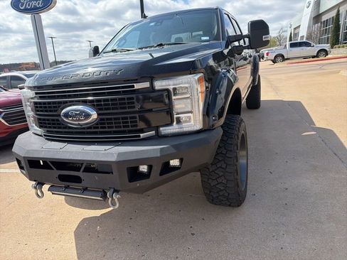 Used 2019 Ford F350 Platinum w/ Platinum Ultimate Package image 3