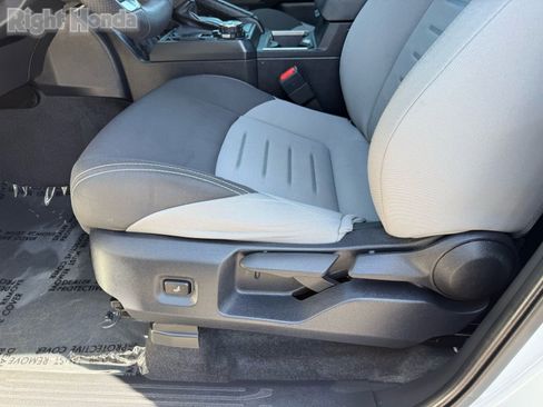 Used 2025 Toyota Tacoma TRD Off-Road image 14