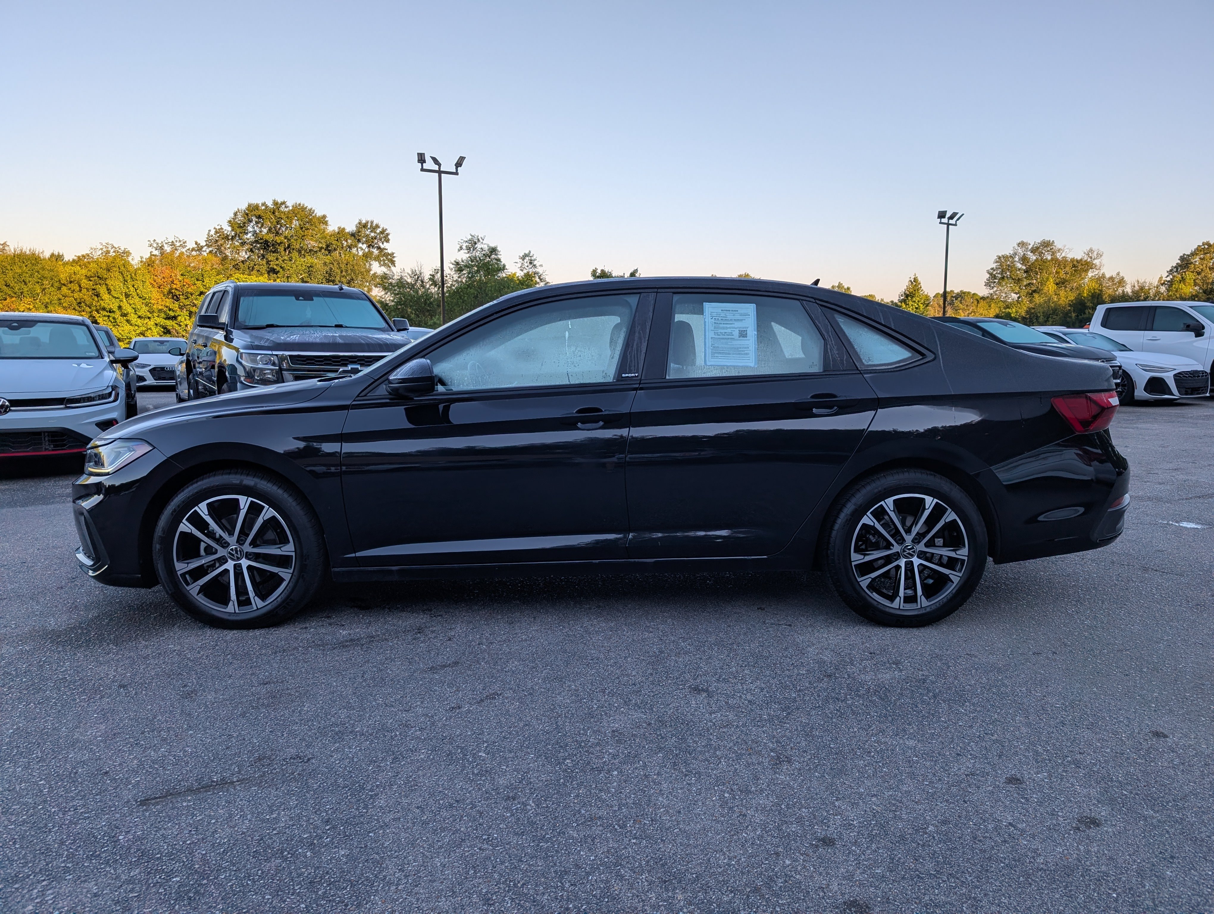 Used 2026 Volkswagen Jetta Sport FWD image 6