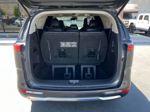 Used 2024 Kia Carnival SX Prestige FWD image 35