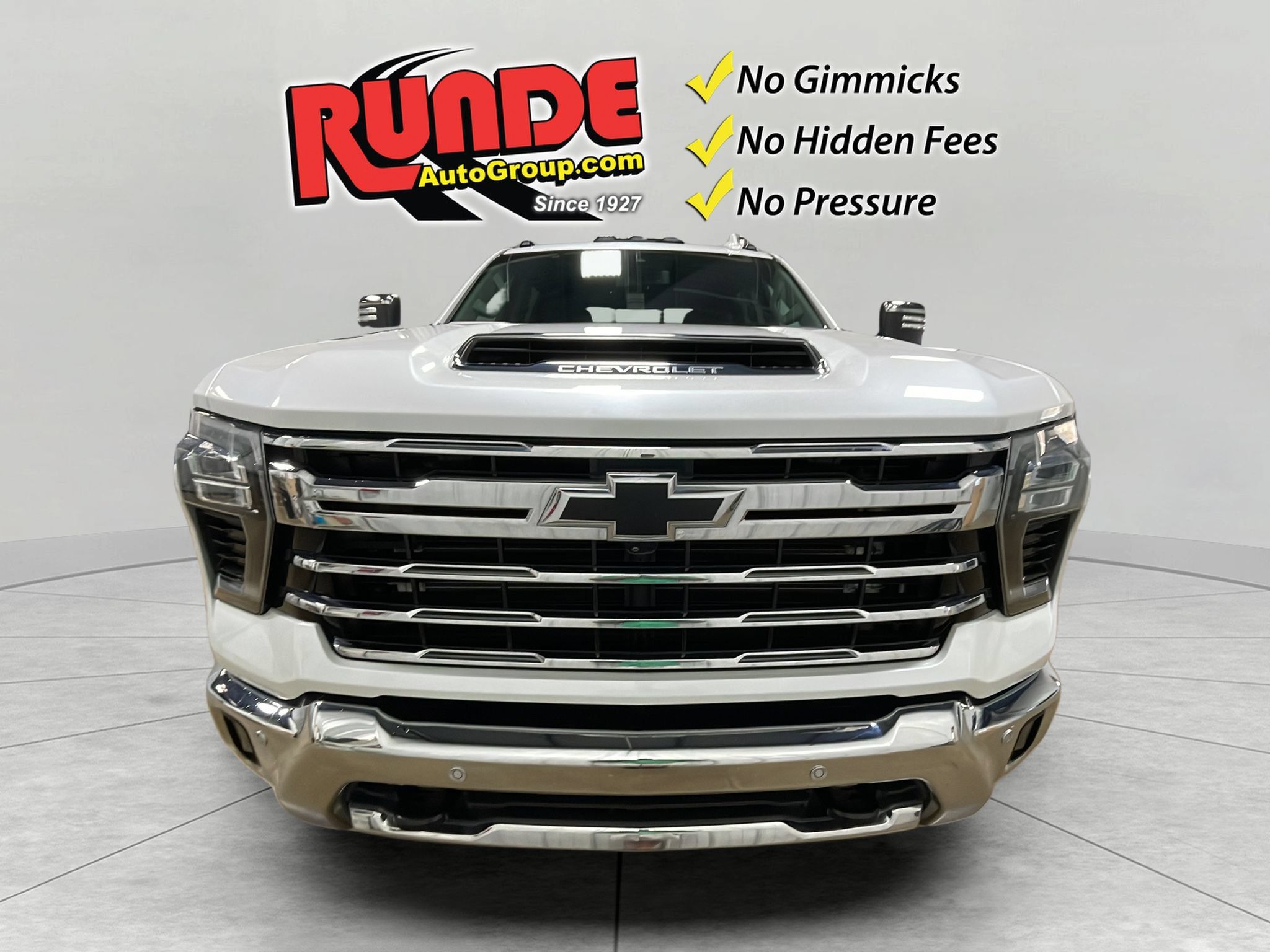 Used 2024 Chevrolet Silverado 2500 LTZ w/ LTZ Convenience Package AWD/4WD image 9