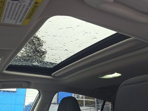 New 2025 Subaru Crosstrek 2.0i Premium image 17