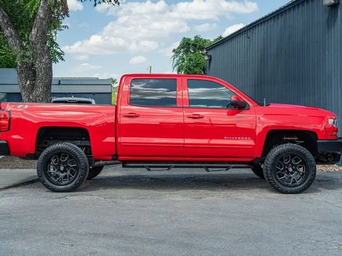 Used 2018 Chevrolet Silverado 1500 LT w/ All Star Edition AWD/4WD image 7