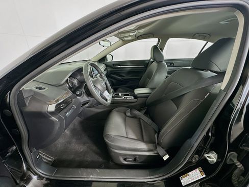 Used 2023 Nissan Altima 2.5 SV image 13