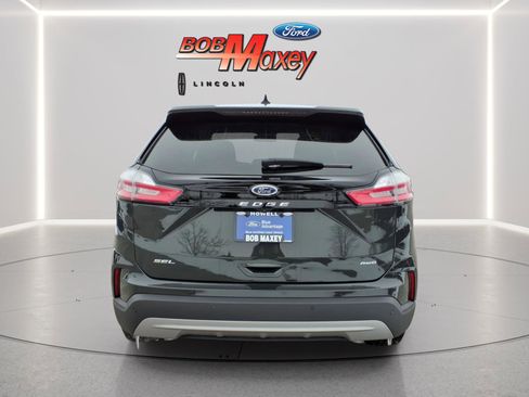 Used 2024 Ford Edge SEL w/ Convenience Package image 6