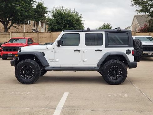 Used 2018 Jeep Wrangler Unlimited Sport S AWD/4WD image 12