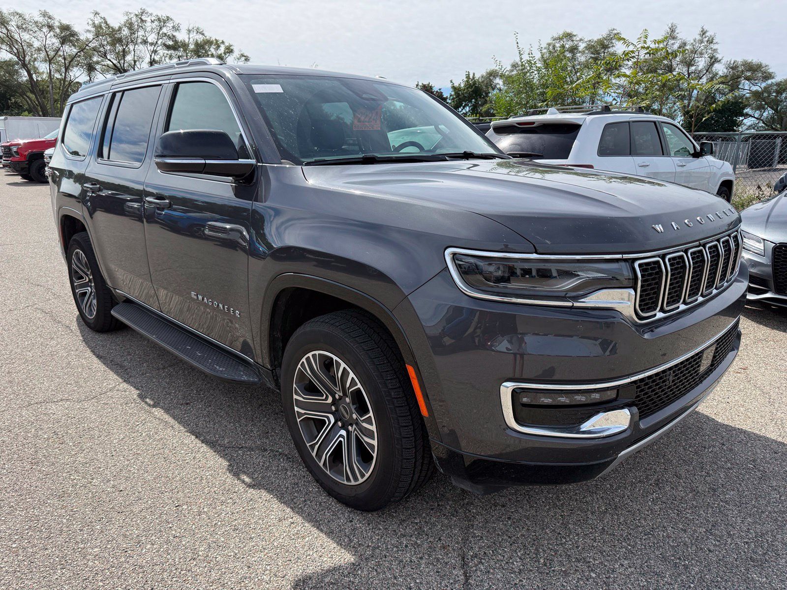 Used 2025 Jeep Wagoneer Series II AWD/4WD image 1