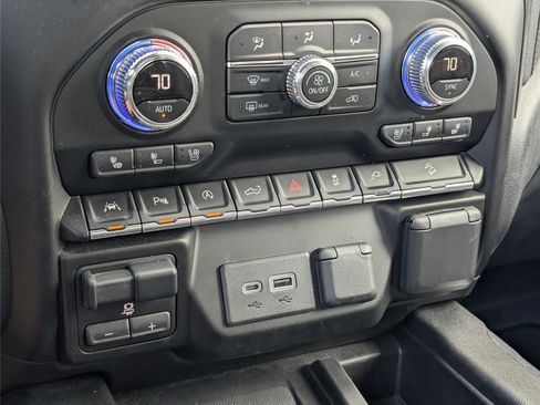 Used 2021 GMC Sierra 1500 AT4 w/ AT4 Value Package image 21