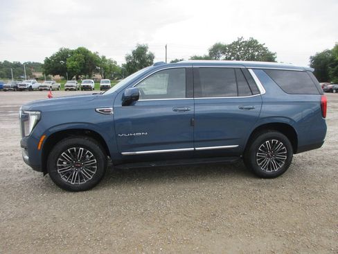New 2026 GMC Yukon Elevation w/ Elevation Premium Package AWD/4WD image 7