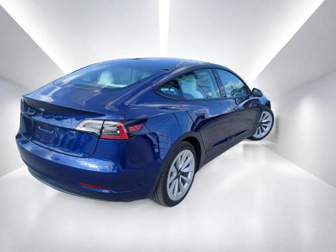 Used 2023 Tesla Model 3 Standard Range RWD image 4