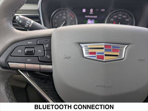 Used 2024 Cadillac XT6 Premium Luxury w/ Technology Package image 13