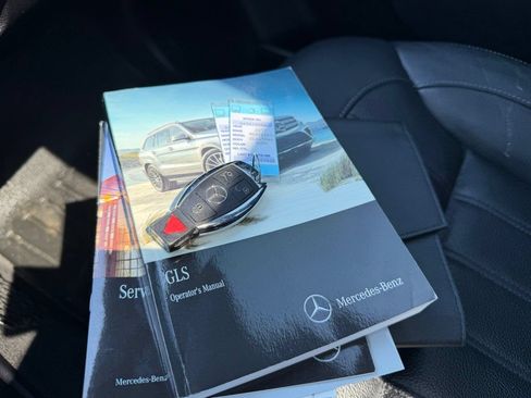 Used 2017 Mercedes-Benz GLS 450 4MATIC image 28