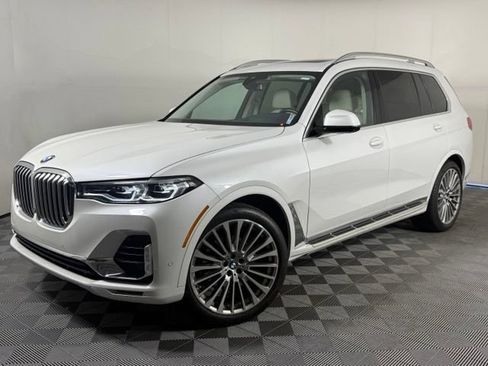 Used 2022 BMW X7 xDrive40i w/ Premium Package AWD/4WD image 1