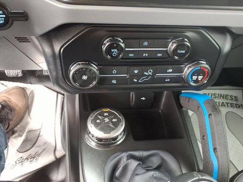 Used 2021 Ford Bronco Black Diamond image 12