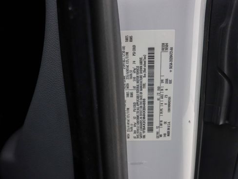 Used 2019 Ford Transit 350 XLT image 30