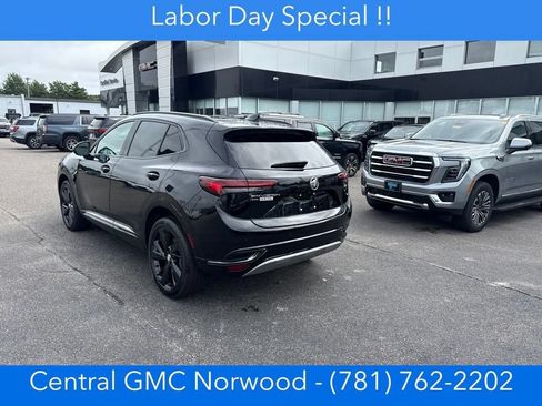 Used 2023 Buick Envision Essence w/ Technology Package I AWD/4WD image 3