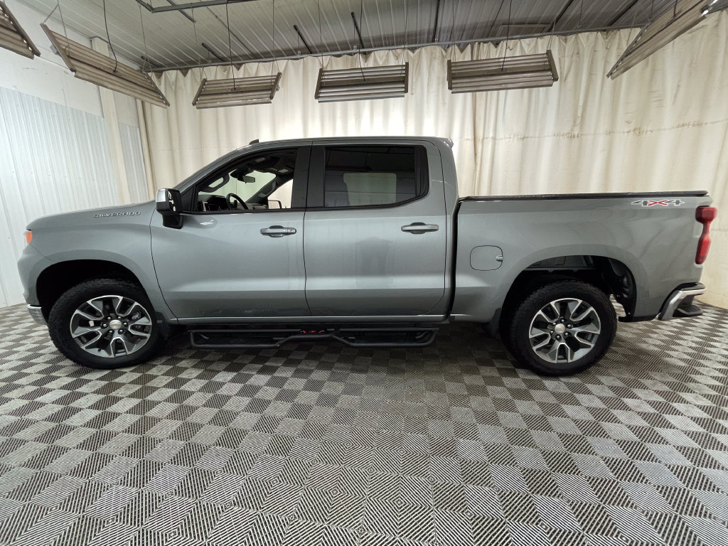 Certified 2025 Chevrolet Silverado 1500 LT AWD/4WD image 16