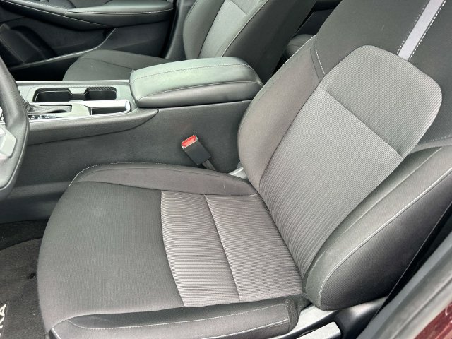 Certified 2025 Nissan Sentra SV FWD image 25