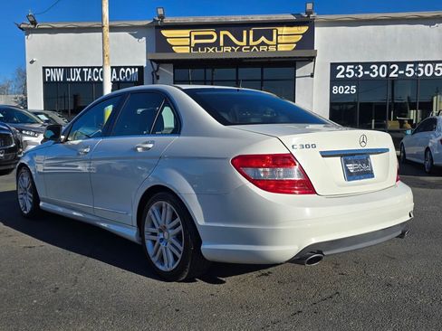 Used 2009 Mercedes-Benz C 300 Sedan image 10