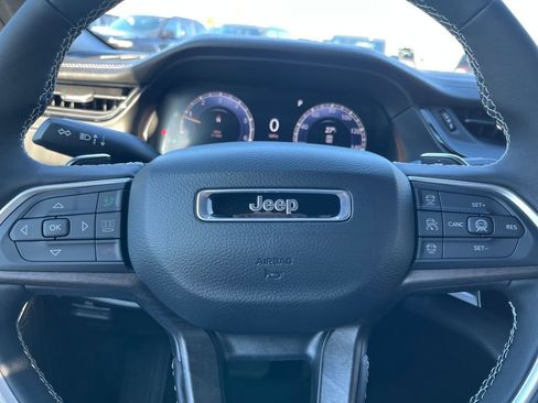 New 2026 Jeep Grand Cherokee Limited AWD/4WD image 16