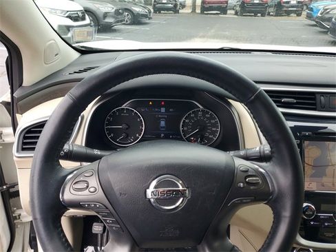 Used 2019 Nissan Murano Platinum image 18
