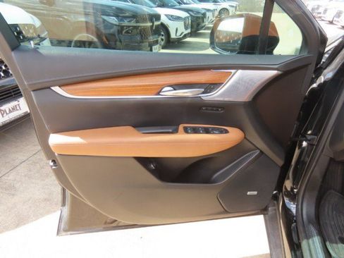 Used 2023 Cadillac XT5 Premium Luxury FWD image 23