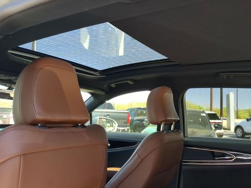 Used 2023 Lincoln Nautilus Reserve image 21