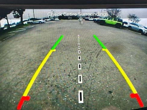 Used 2018 Jeep Grand Cherokee Altitude image 23