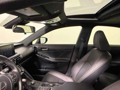 Used 2024 Lexus IS 300 F Sport RWD image 38