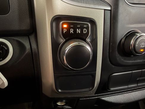 Used 2019 RAM 1500 Classic SLT RWD image 14