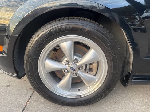 Used 2007 Ford Mustang GT image 27