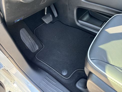 New 2026 Chrysler Pacifica Limited w/ S Appearance Package image 15