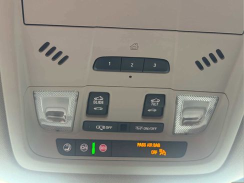 Used 2021 Buick Enclave Avenir image 20