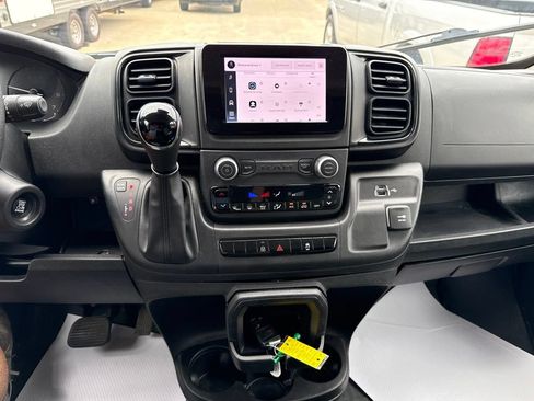 Used 2025 RAM ProMaster 2500 w/ Convenience Group FWD image 7