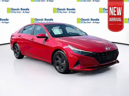 Used 2021 Hyundai Elantra SEL FWD image 1