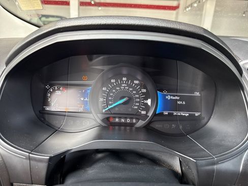 Used 2022 Ford Edge Titanium w/ Equipment Group 301A image 4