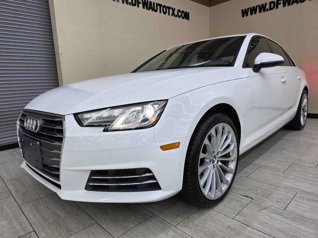 Used 2017 Audi A4 2.0T Ultra Premium w/ Convenience Package FWD image 2