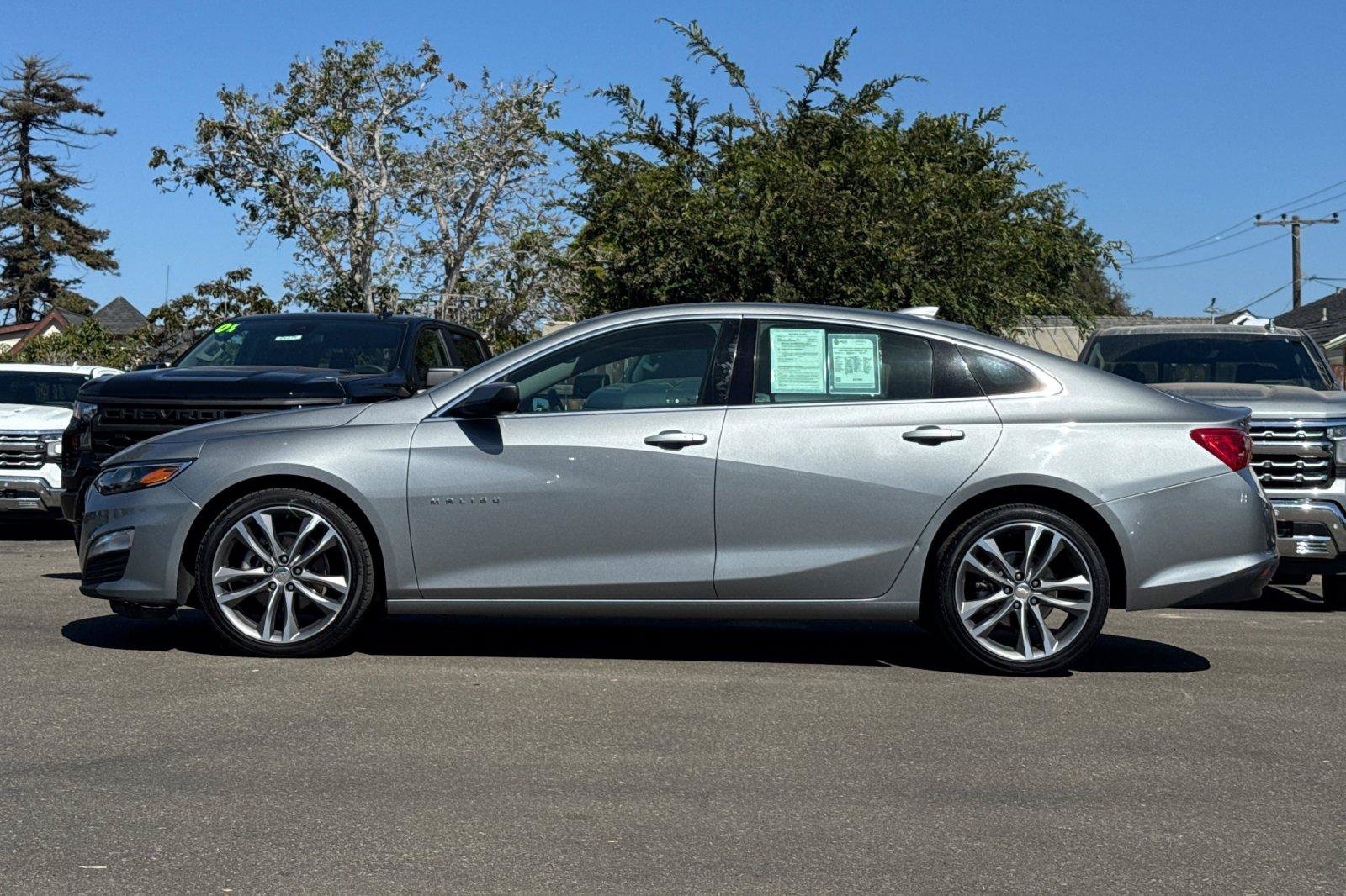 Used 2023 Chevrolet Malibu LT FWD image 9