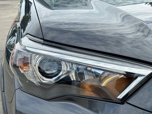 Used 2022 Toyota 4Runner Limited RWD image 36