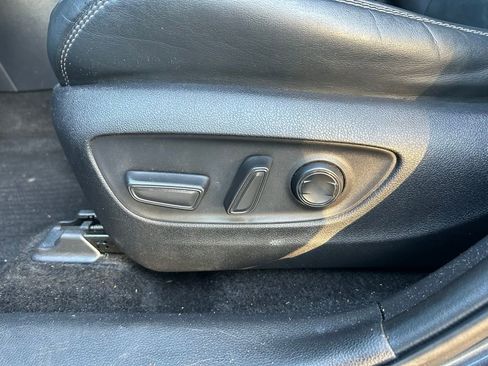 Used 2022 Toyota RAV4 XLE Premium image 16