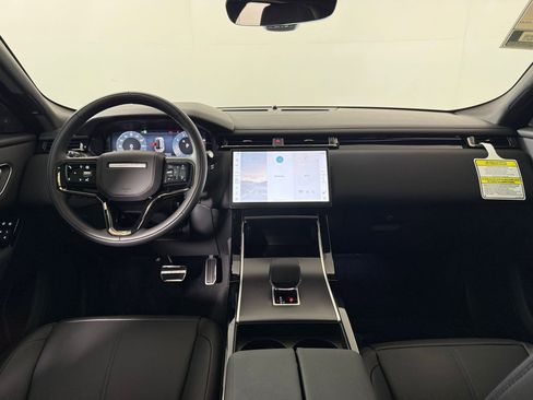 New 2026 Land Rover Range Rover Velar Dynamic SE image 17