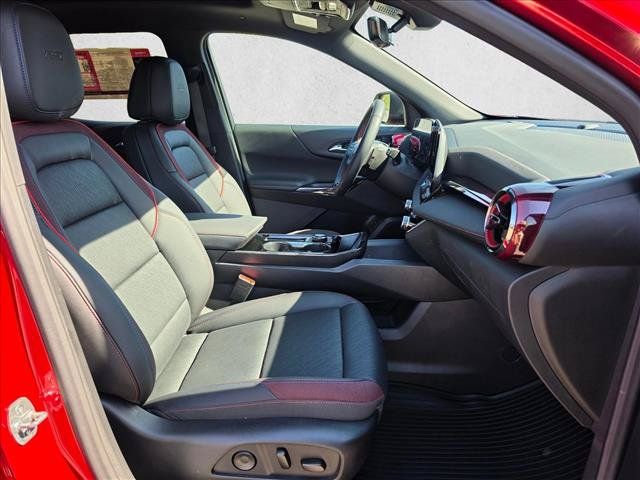 Used 2025 Chevrolet Equinox RS w/ Safety and Technology Package AWD/4WD image 11