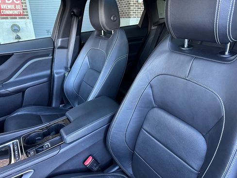 Used 2017 Jaguar F-PACE R-Sport AWD/4WD image 12