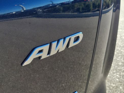 Used 2018 Honda CR-V Touring image 12