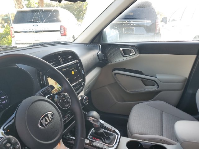 Used 2020 Kia Soul EX FWD image 23