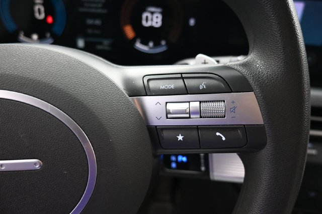 Used 2025 Hyundai Sonata SEL FWD image 22