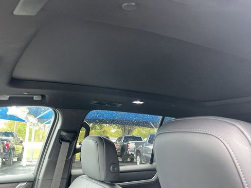 New 2026 GMC Acadia Elevation w/ Elevation Premium Package image 32