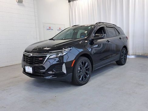 Used 2022 Chevrolet Equinox RS FWD image 2